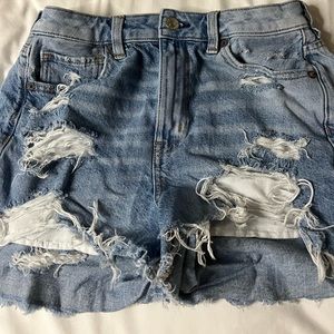 American Eagle mom denim short